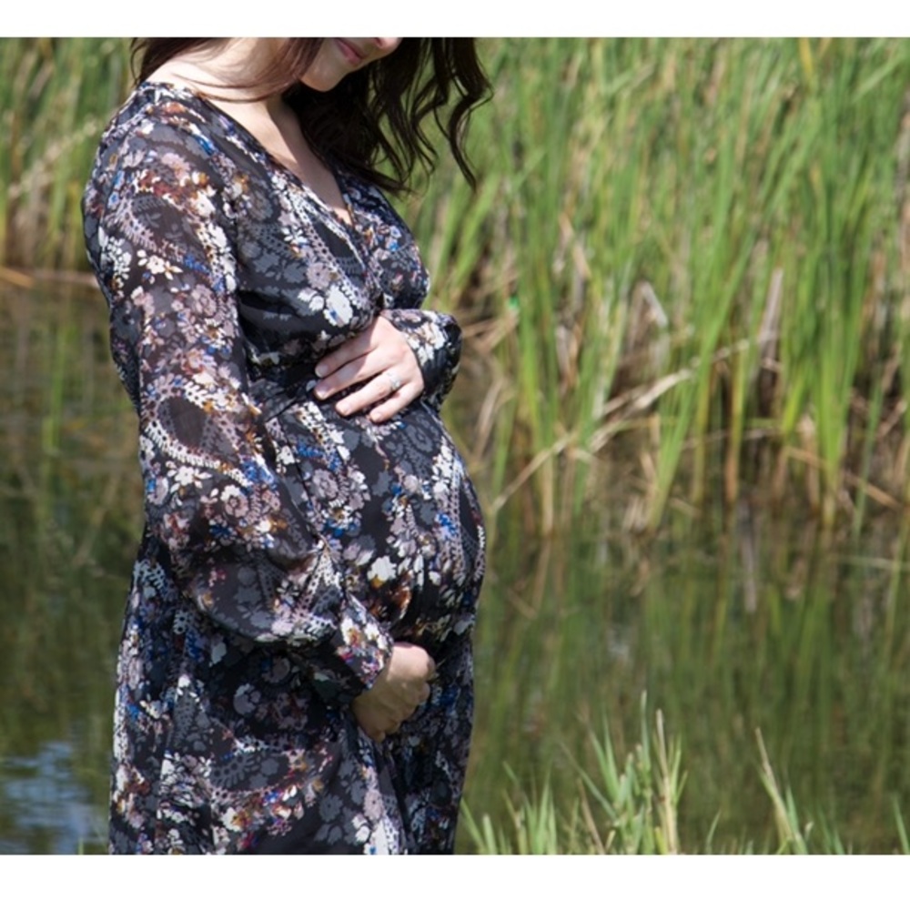 Stunning maternity dress!